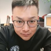 吴泽头像